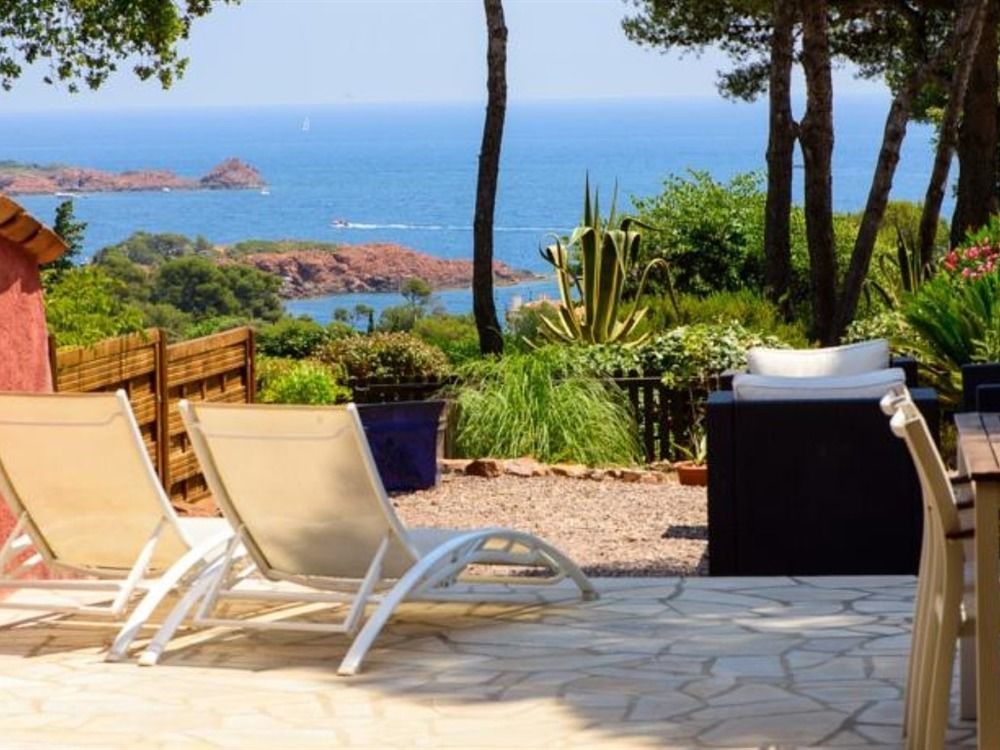 Bastidon Vue Mer Antheor-Cap-Roux Exterior photo